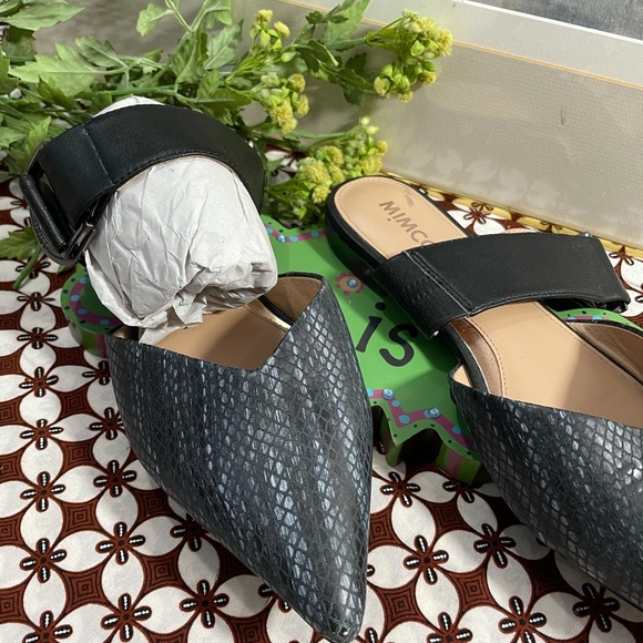 Mimco Snake print Sandal - Picture 2 of 11